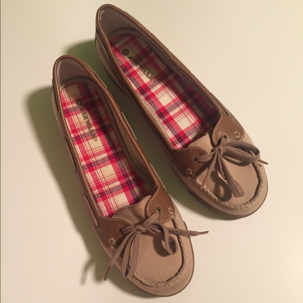 Tan canvas deck style shoe, 11 M, $25